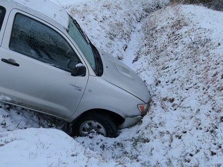 Шесть человек пострадало в аварии на Киевском шоссе в Подмосковье